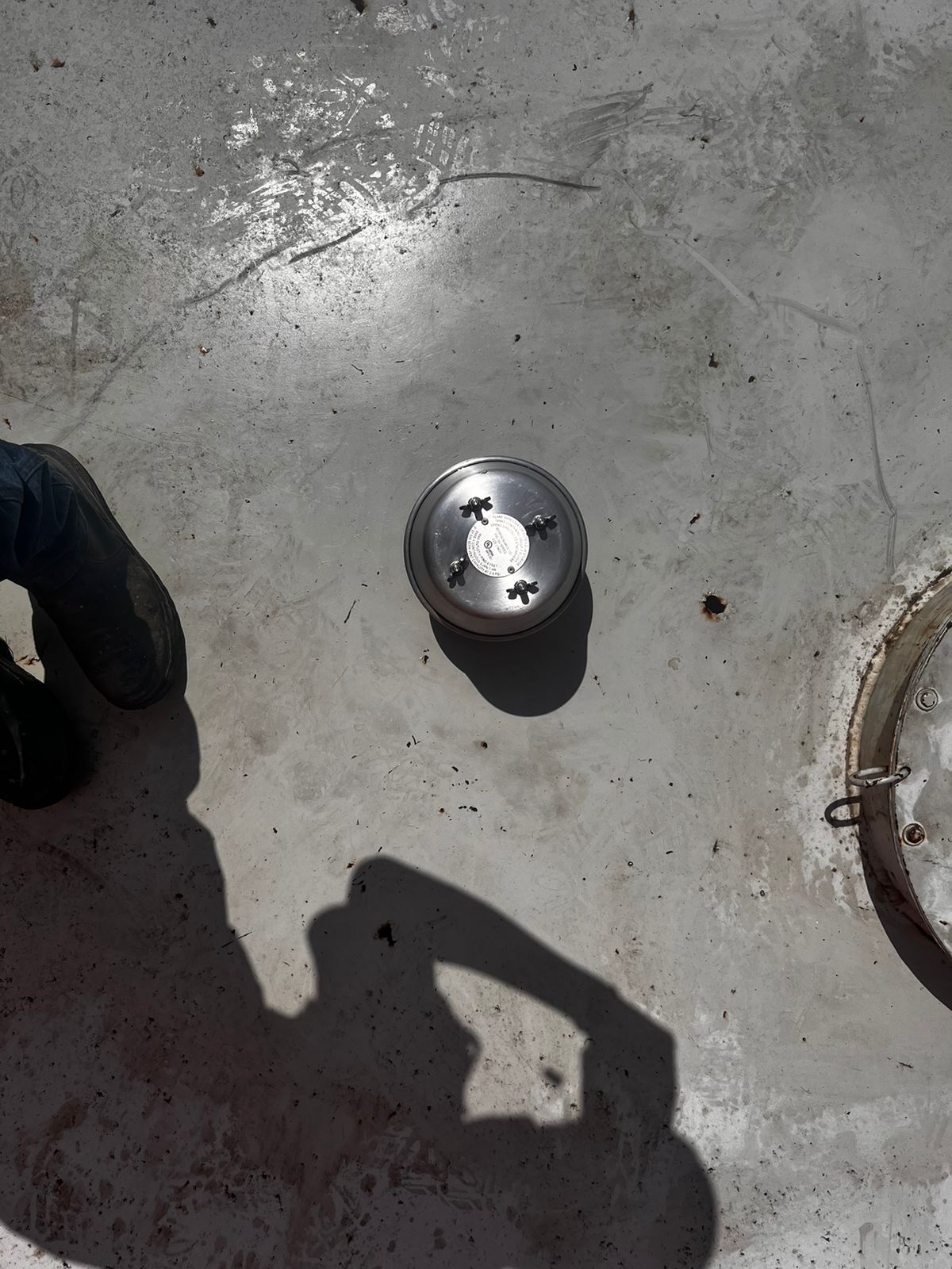 Arrestador de flama de aluminio 352 instalado